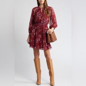 Sexy and hot Red Mini Dress ,Vince Camuto ,Fall 2023 floral Print